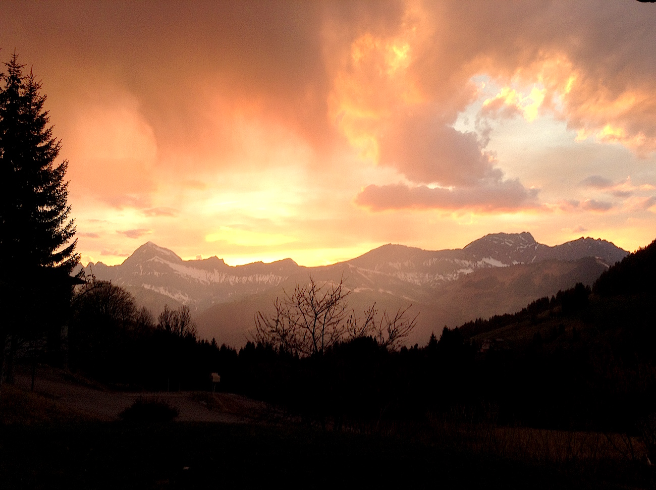 Coucher de soleil au printemps