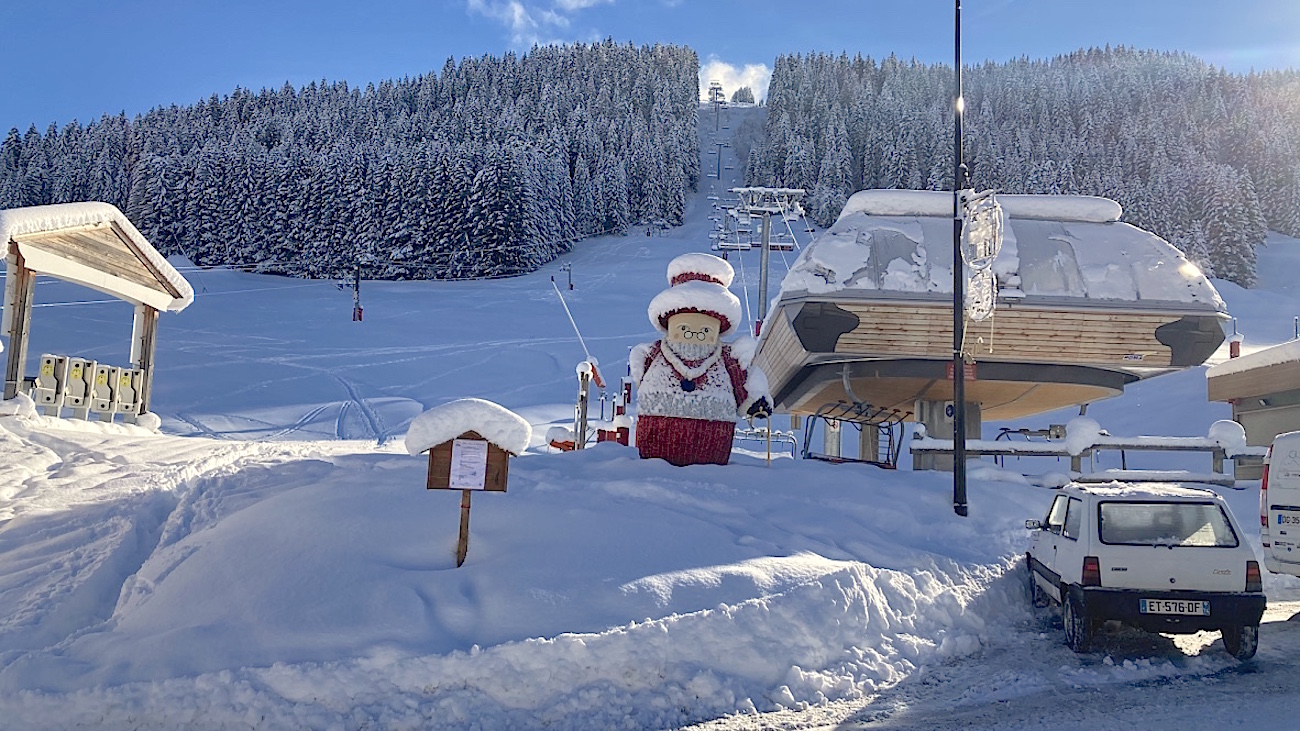 Départ des Pistes, à 350m