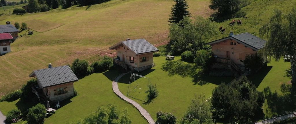 Vue aérienne chalets d'Heidi